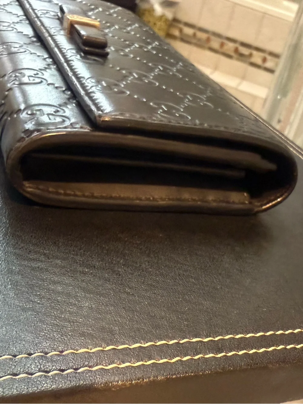 Gucci Black Guccissima Leather Bow Flap Continental Wallet. EUC.